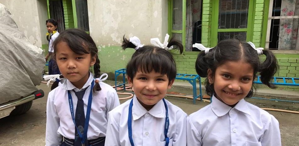 Paquets cadeau pour les écoliers au Népal